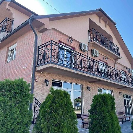 As Club Bed & Breakfast Belgrad Dış mekan fotoğraf