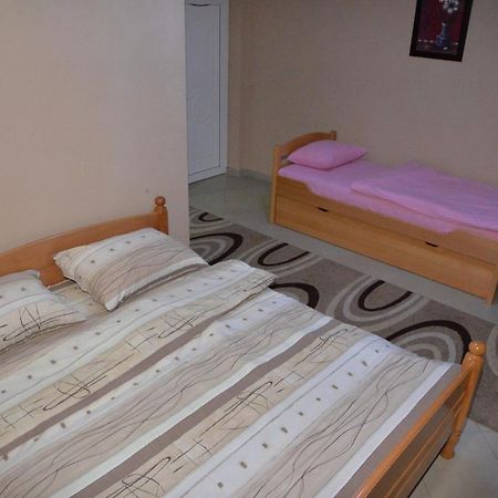 As Club Bed & Breakfast Belgrad Dış mekan fotoğraf