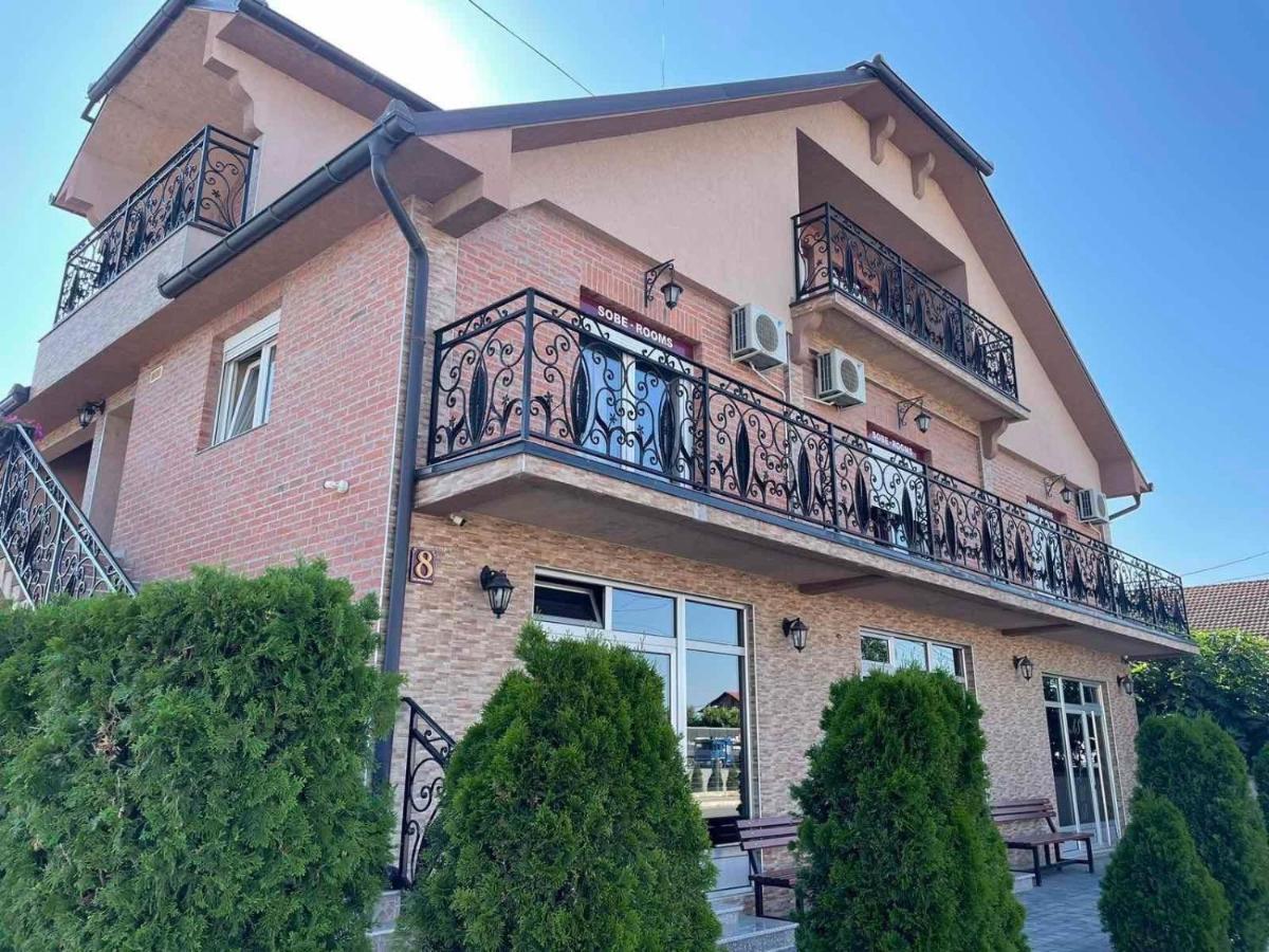 As Club Bed & Breakfast Belgrad Dış mekan fotoğraf